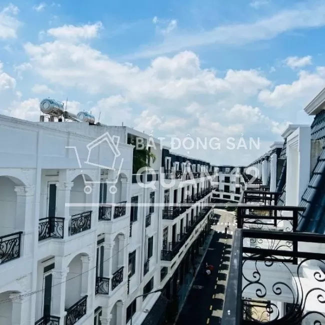 Nhà phố Quận 12, The Sol Residence, 1 trệt, 1 lửng, 2 lầu chỉ 5 tỷ/căn