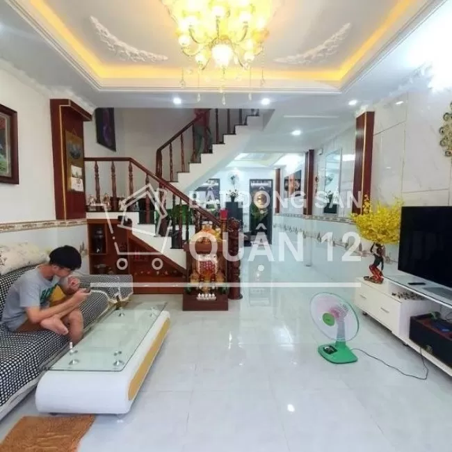 Nhà Quận 12-HCM , chính chủ bán ko qua cò lái.