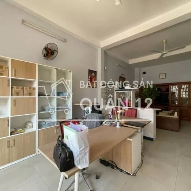 BÁN GẤP NHÀ 100M2 Ở HÀ HUY GIÁP Q12 HẺM XE HƠI ĐỦ NỘI THẤT TIỆN NGHI