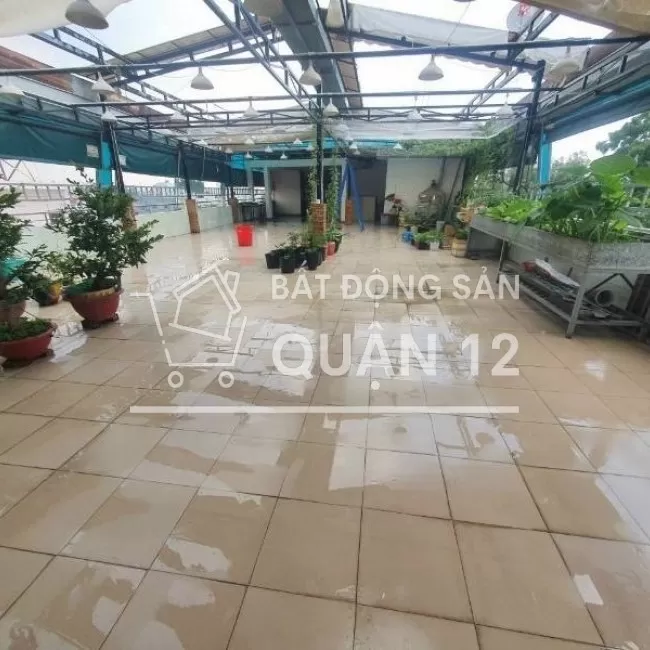 Bán nhà Tiệc Cưới 20m x33m.Mặt Tiền Đường Cách Nguyễn Ảnh Thủ 50m. Q12