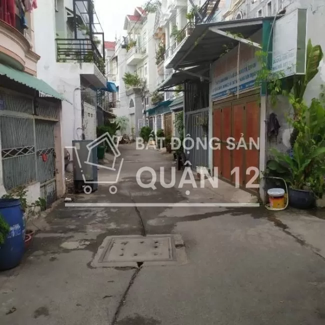 Bán nhà trệt 2 lầu hẽm 5m thông