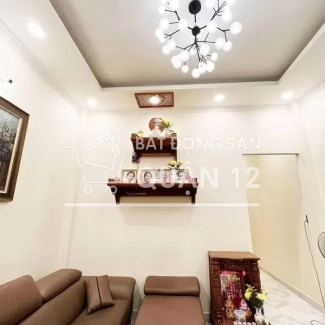Q12.449. xe hơi vào nhà, vị trí trung tâm q12, nhà đẹp ở ngay,