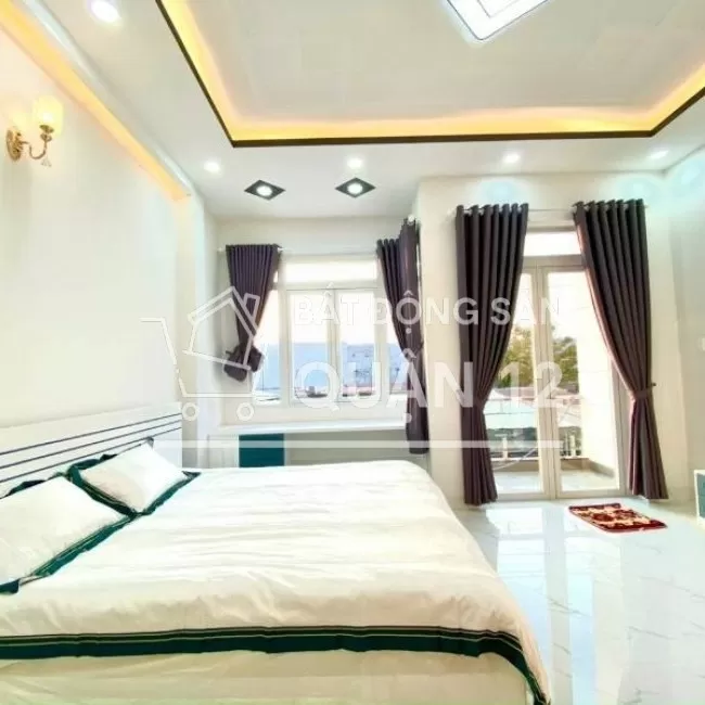 Bán nhà riêng quận 12. DT 45m2. SHR