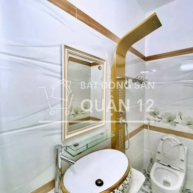 Bán nhà riêng quận 12. DT 45m2. SHR