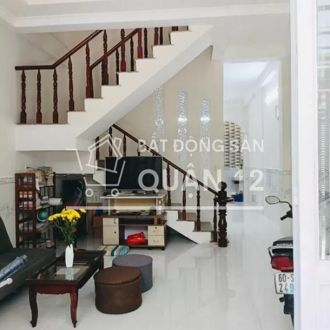 Nhà chính chủ 1T1L TCH10, hẻm xe hơi, KDC văn minh yên tĩnh