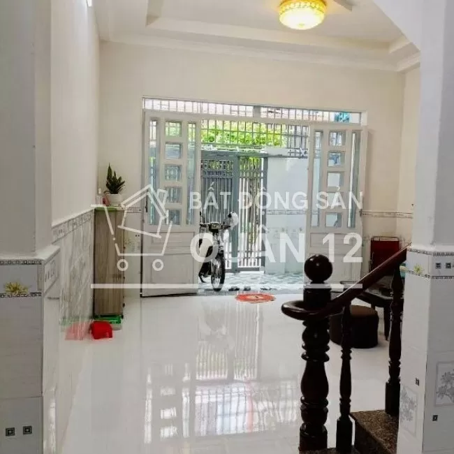 Nhà chính chủ 1T1L TCH10, hẻm xe hơi, KDC văn minh yên tĩnh