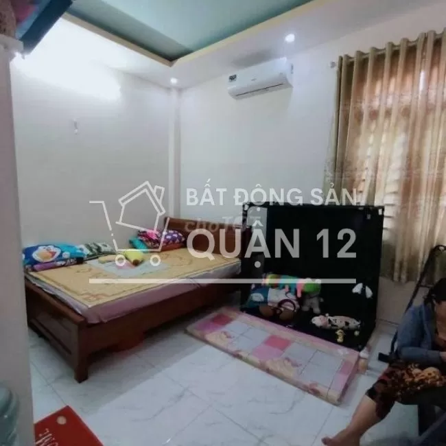 Nhà bán gấp 403// TCH10 Q12 4.5x12,5=5,2ty 1l 3l4p
