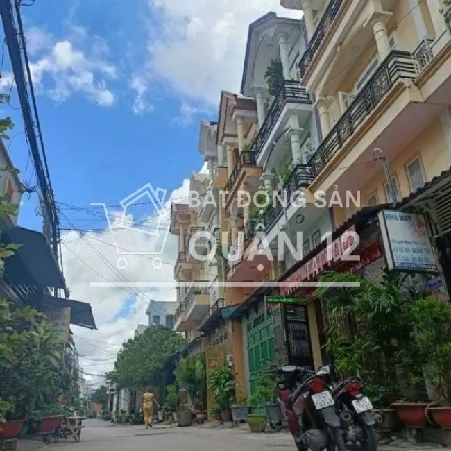 Nhà bán gấp 403// TCH10 Q12 4.5x12,5=5,2ty 1l 3l4p