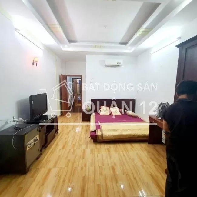 Nhà 4 tầng khu biệt thự đẹp quận 12 giá rẻ