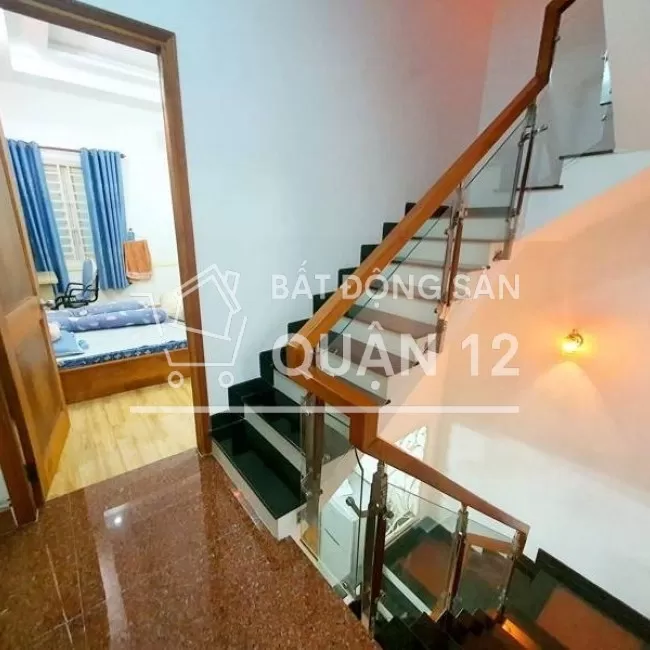 Nhà 4 tầng khu biệt thự đẹp quận 12 giá rẻ