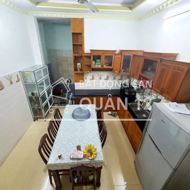 Nhà 4 tầng khu biệt thự đẹp quận 12 giá rẻ