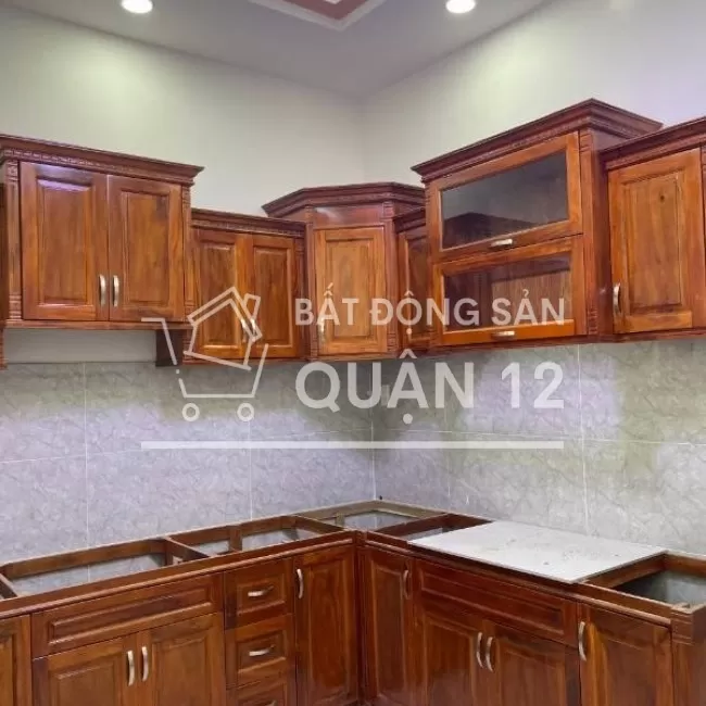 Cần tiền bán căn nhà Quận 12, 4x12m, 1 trệt, 2lầu, 4 p ngủ