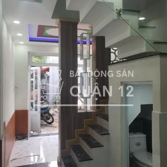 Nhà mới 1 sẹc Nguyễn Văn Quá 4x8m=2PN, 2WC Hẻm 20m