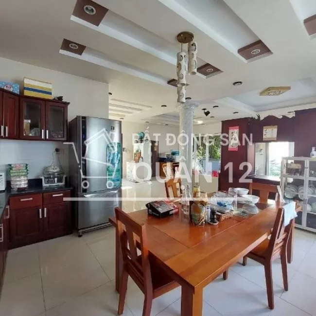 Gấp Bán Biệt Thự Quận 12. HXH Nguyễn Văn Quá. 175m2. Giá 15 Tỷ.