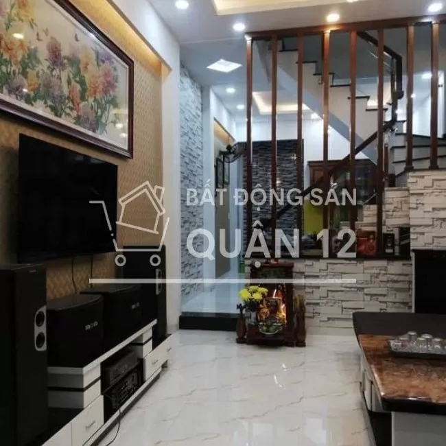 Kẹt tiền sau dịch bán nhà Nguyễn Văn Quá 1,57 tỷ, Q12, 4x13m, sổ riêng
