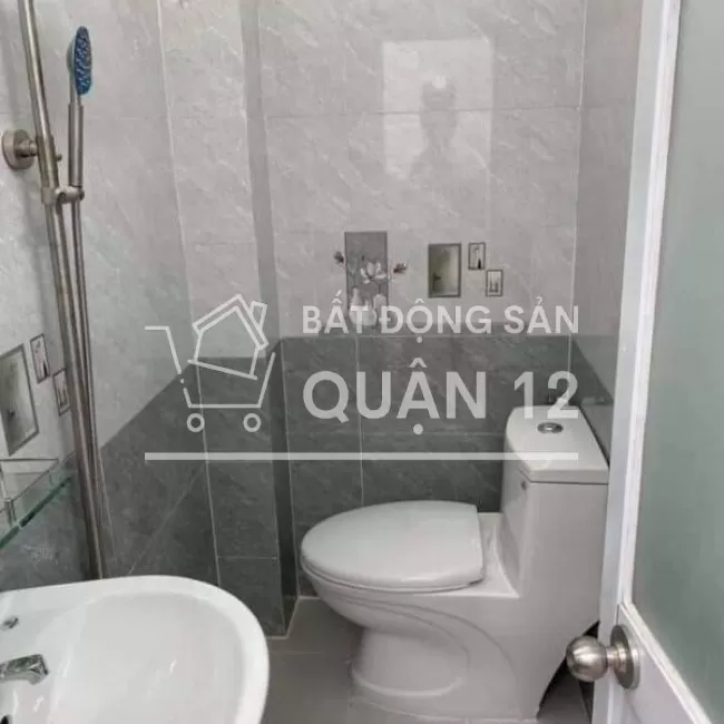 Kẹt tiền sau dịch bán nhà Nguyễn Văn Quá 1,57 tỷ, Q12, 4x13m, sổ riêng