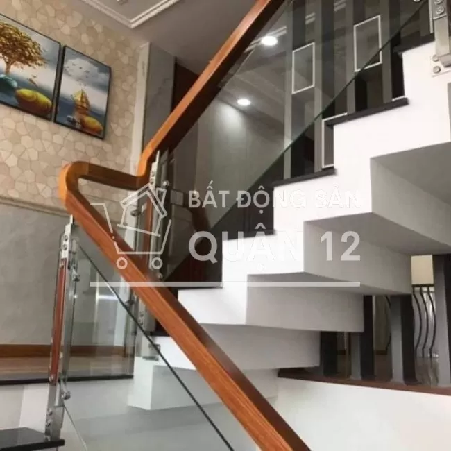 Nhà Phan Văn hớn quận 12 giá 7,7tỷ