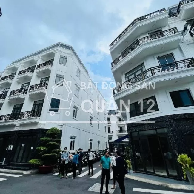 nhà bán Quận 12 nhà 1 trệt 3 lầu giá chỉ 5 tỷ