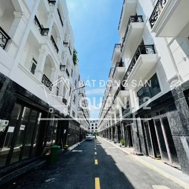 nhà bán Quận 12 nhà 1 trệt 3 lầu giá chỉ 5 tỷ