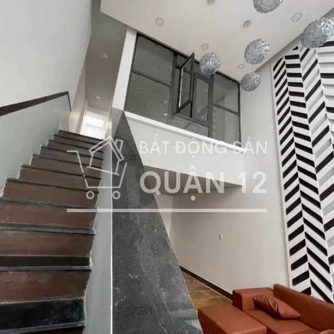 Nhà xây mới 1 trệt 1 lửng 3Pn,Hxh,sân rộng full thổ cư 93.2m2