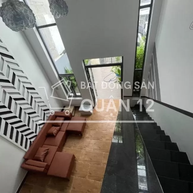 Nhà xây mới 1 trệt 1 lửng 3Pn,Hxh,sân rộng full thổ cư 93.2m2