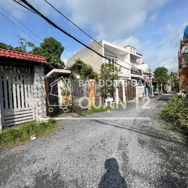 4 tỷ hơn,3PN,130m2,nhà bán chính chủ,Thạnh Xuân,Q12..bán gấp nha!