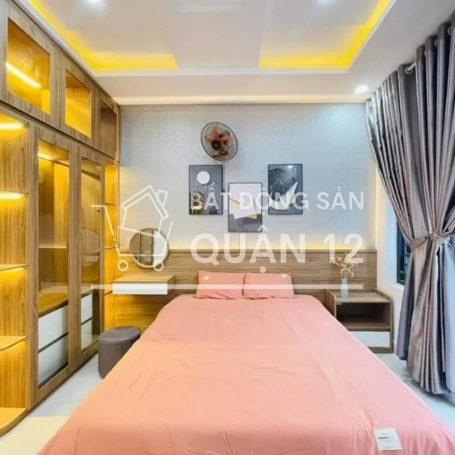 Bán nhà phố 4x18 đúc 3 lầu gần CĐ ĐIỆN LỰC giá 4.8 tỷ còn thương lượng