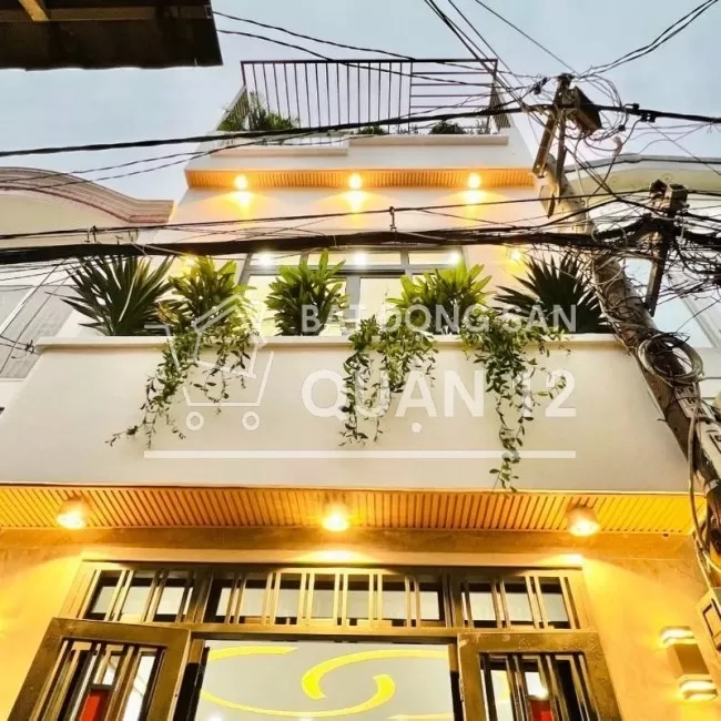Bán Nhà Quận 12,An Phú Đông UBND,1trệt 3 lầu,4.5x17 đường 10m,SHR 