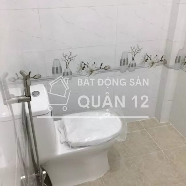 NHÀ BÁN LÊ VĂN KHƯƠNG, 5.6 X 12M CHỈ 3,3 TỶ