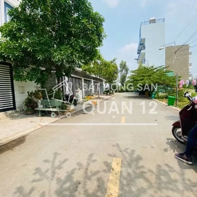 Bán nhà giá rẻ trung tâm quận 12
