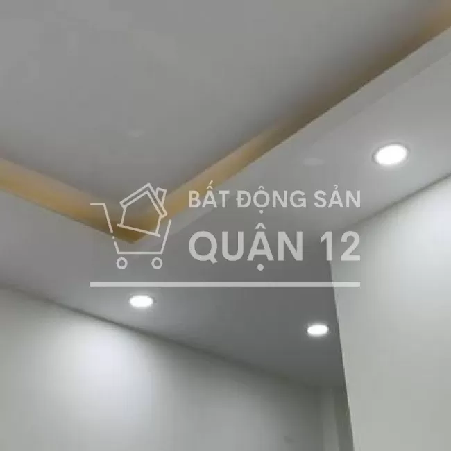 Nhà 5 lầu ngay cầu vượt ngã tư ga 4X15 60m dtsd 260m2