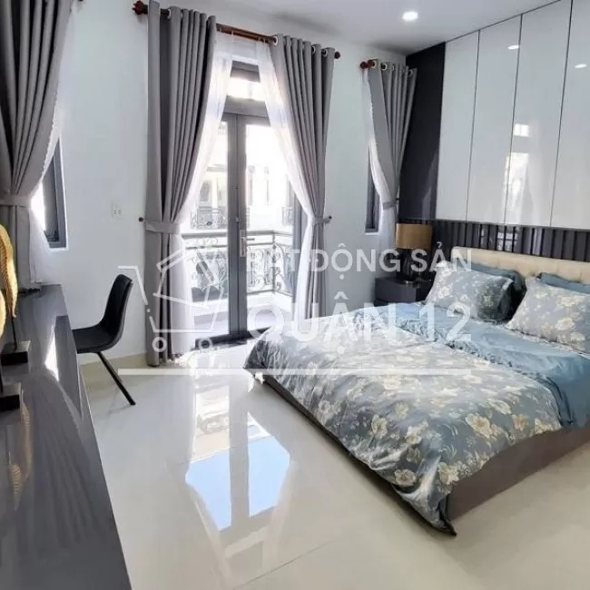 chính chủ bán ngôi nhà đang ở thiết kế sang trọng 4 lầu 5 phòng ngủ