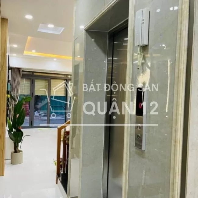 THANH TOÁN 1.5 TỶ NHẬN NHÀ MẶT TIỀN TÔ NGỌC VÂN DT 5*16,THANG MÁY,SHR