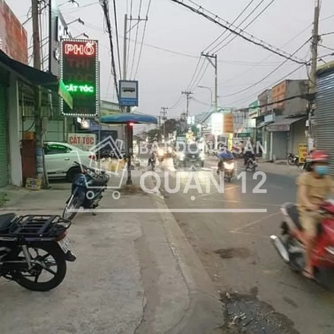 Bán nhà mặt tiền Hà Huy Giáp ngang 8m sâu 25m giá 19,5 tỷ