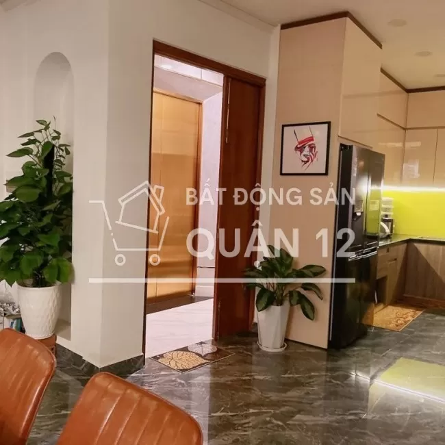 Nhà mt lớn, xây đẹp cao cấp, 5 tầng sang trọng 