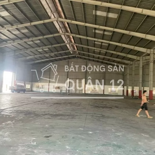 Cho thuê nhà xưởng 14000m2 vừa hết hợp đồng tại đường phan văn hớn 