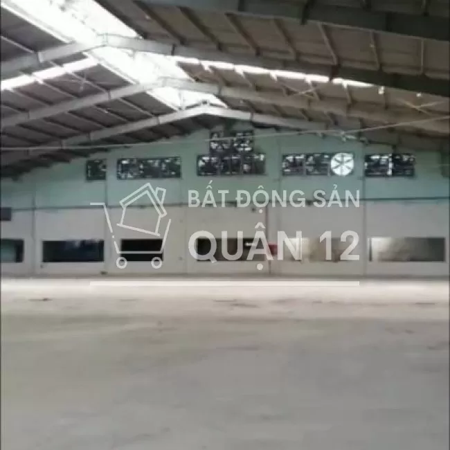Cho thuê nhà xưởng quốc lộ 1A , quận 12 , DT: 2.200m2