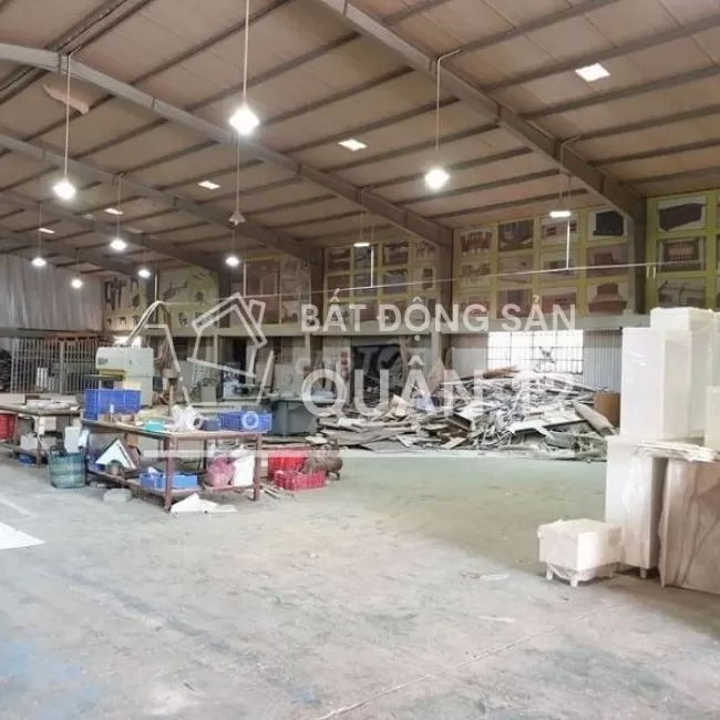 Cho thuê nhà xưởng giá rẻ , quận 12 , DT: 7.500m2 , giá thuê 260tr/th