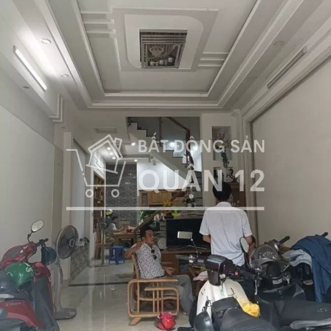 Bán nhà hẻm xe hơi Quốc Lộ 1A, CV Phần Mềm Quang Trung