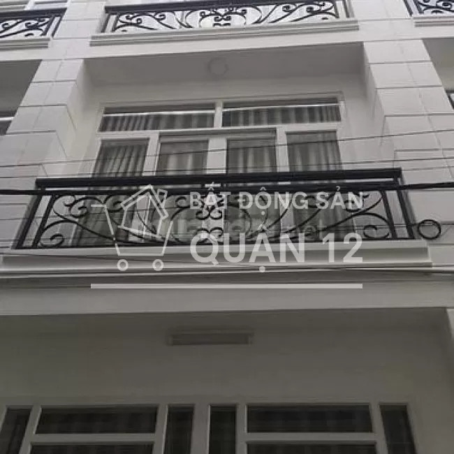 Bán nhà sổ hồng chung gần ngã tư ga Quận 12