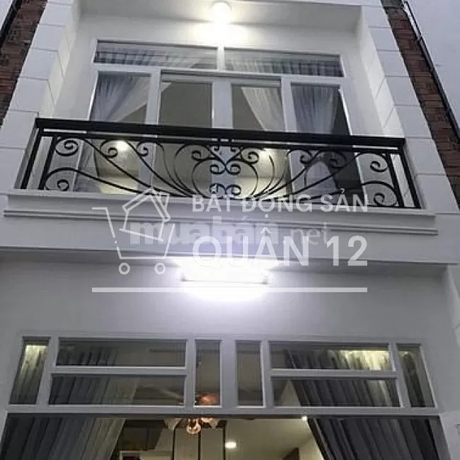 Bán nhà sổ hồng chung gần ngã tư ga Quận 12