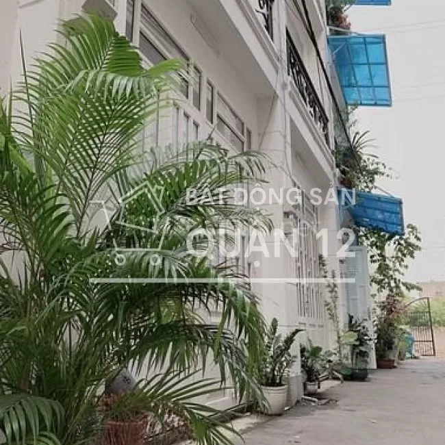 Bán nhà sổ hồng chung gần ngã tư ga Quận 12