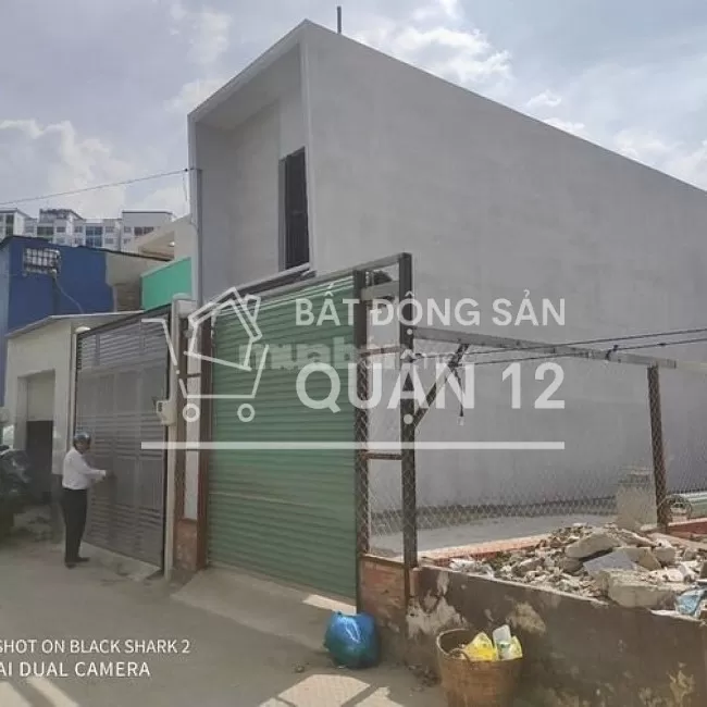 Bán nhà gần chợ Lạc Quang, P.TTN, Q.12, HXH 8m, gần Trường Chinh