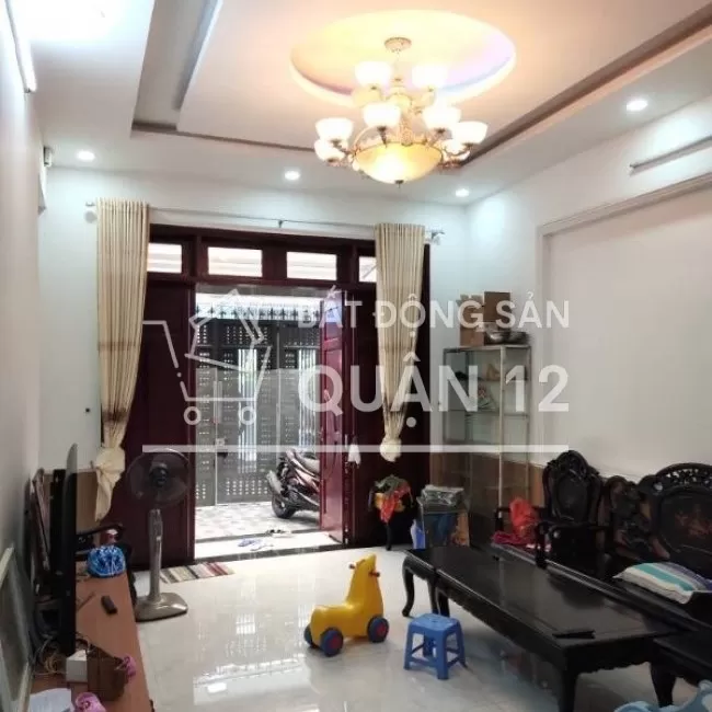 Bán nhà Trường Chinh,1 xẹc, sát mặt tiền, 4.5x19.5m, 4 tầng, bán nhanh