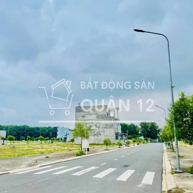 Bán nhanh lô đất thổ cư đường Vườn Lài, An Phú Đông, Quận 12, sổ riêng