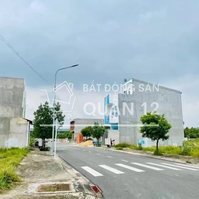 Bán nhanh lô đất thổ cư đường Vườn Lài, An Phú Đông, Quận 12, sổ riêng