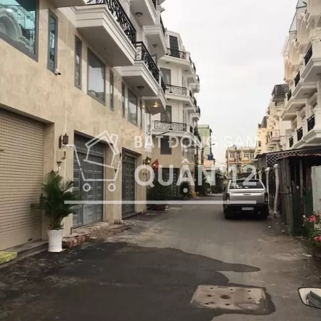 Nhà shr quận 12 - hẻm 6m - 4PN 
