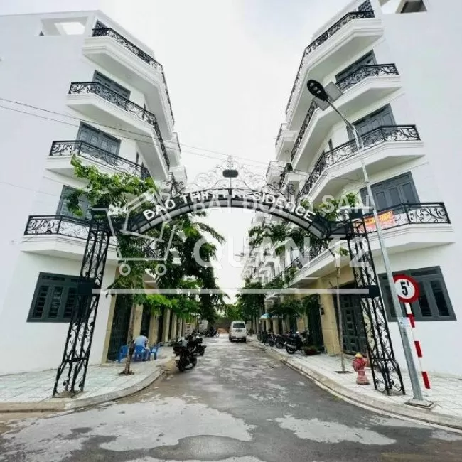 Bán lỗ căn nhà KDC Bảo Thịnh 63m2 1 trệt 3 lầu Sân thượng, hẻm XH 10m