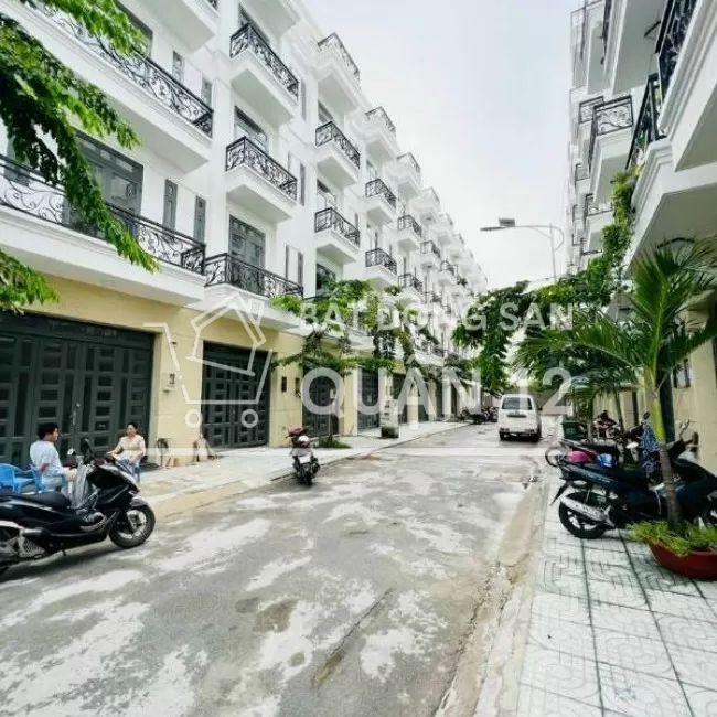 Bán lỗ căn nhà KDC Bảo Thịnh 63m2 1 trệt 3 lầu Sân thượng, hẻm XH 10m