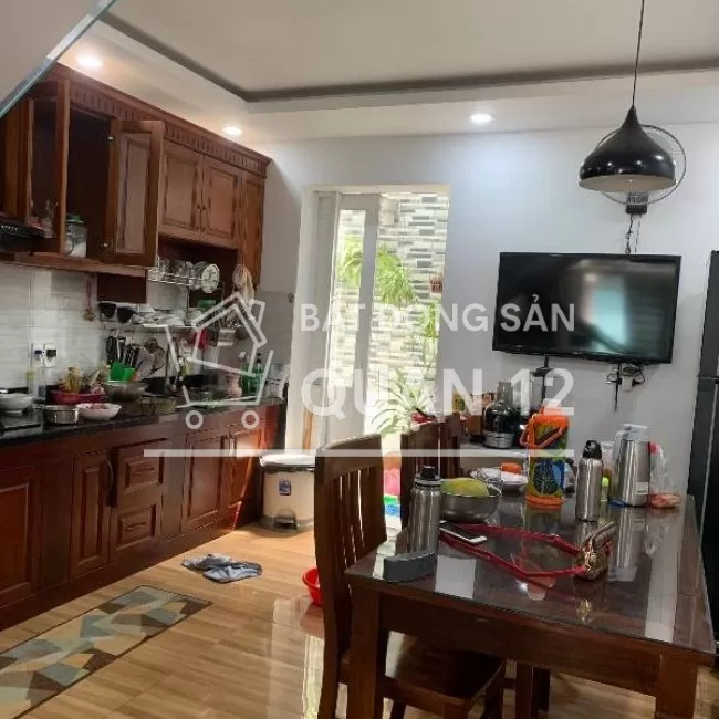 Hoa hồng 1% nhà phố Thạnh Lộc đường xe tải lớn tránh nhau